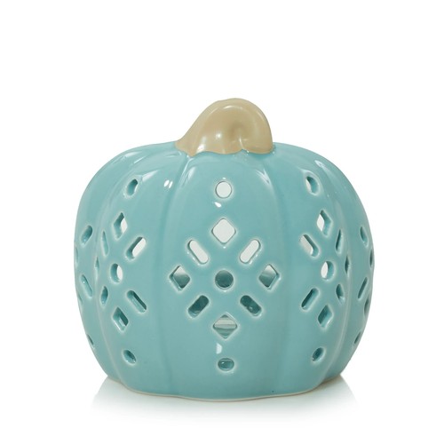 Yankee candle pale blue - candle,
