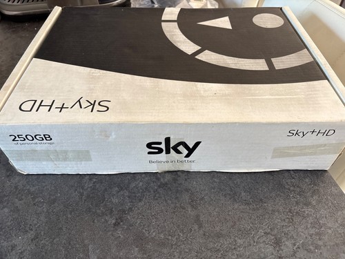 Sky plus box amstrad - sky, drx890