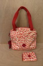 Kipling Live Light Shoulder