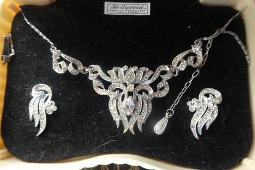 1950s rare hollywood parure - parure, in