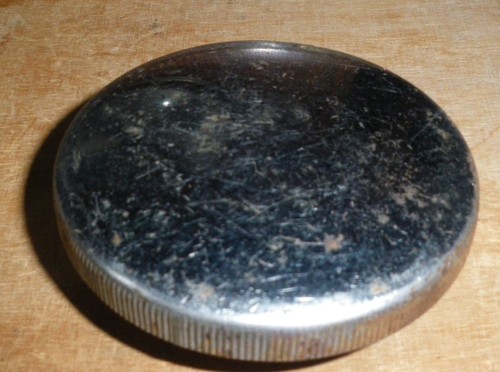 Motorcycle oil tank cap