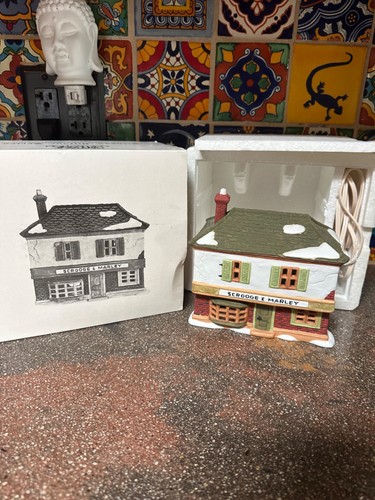 Dept dickens village - dickens,