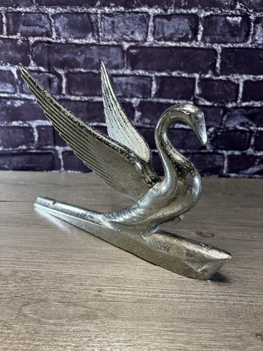 Vintage chrome swan hood - chrome,