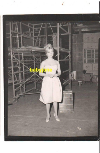 Yvette mimieux original - yvette,