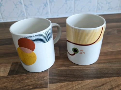 Pair belleek living - pair,