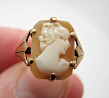 Vintage 9ct Gold & Hand Carved