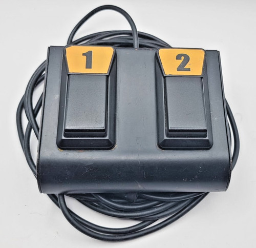 Behringer two button dual - two,