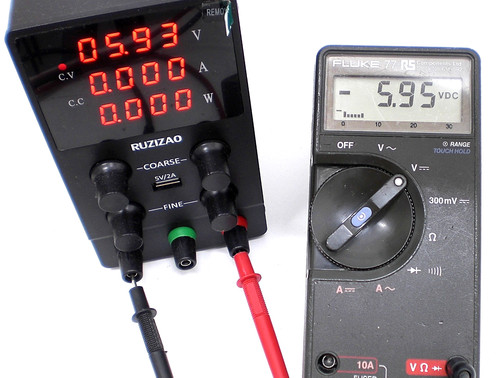 Fluke digital autoranging - 77,