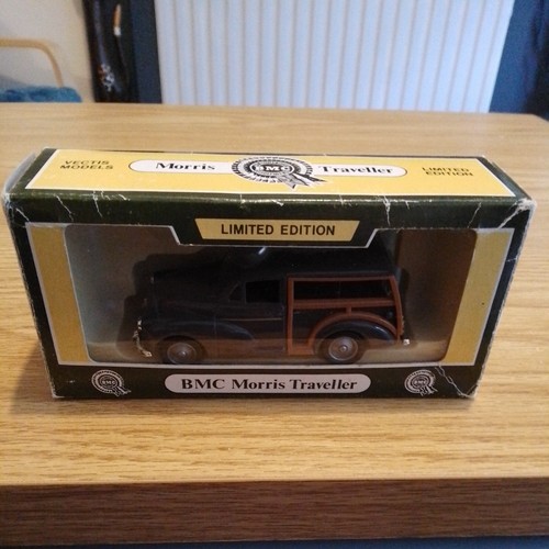 Lledo bmc morris traveller - traveller,