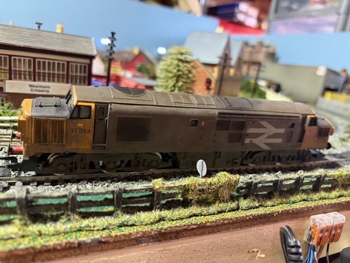 Hornby class 37063 - class,