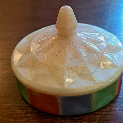 Small resin trinket box with - box,