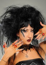 Womens Gothic Queen of Hearts