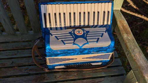 Marcus piano accordion - marcus, 48
