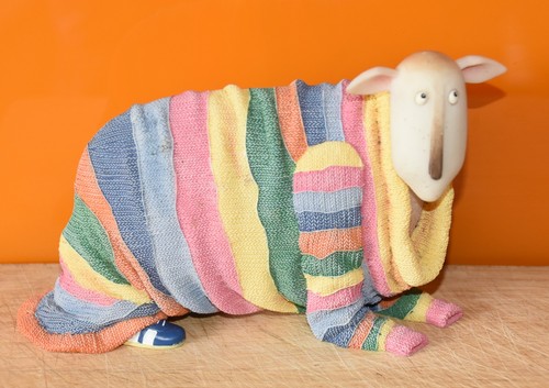Border fine arts ewe me - fine, &