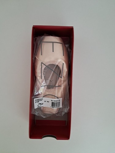 Capezio ballet point shoes
