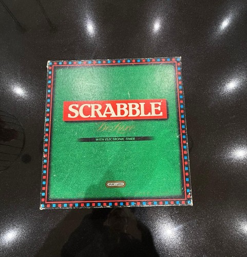 Scrabble deluxe board game - board,