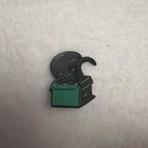 Alien new pin badge no - pin,