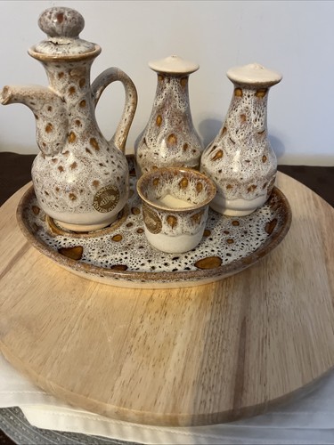 Fosters vintage pottery green - pottery,
