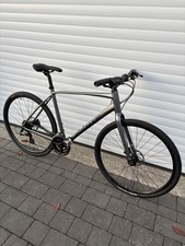 Giant Escape 2W Hybrid Bike Lightweight Aluminium Frame Large Never Been Used