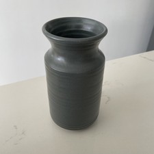 Prinknash Studio Pottery grey ribbed Stoneware Vase made in England 17cm