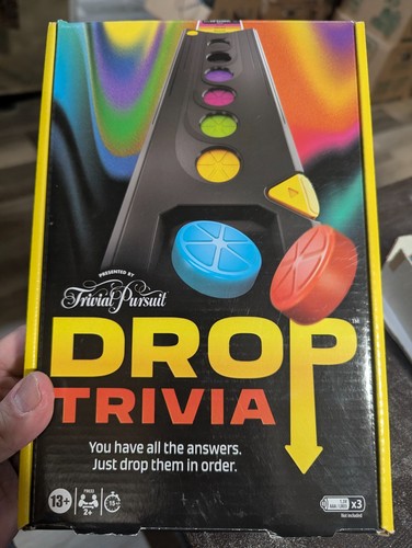 Trivial pursuit drop - pursuit,