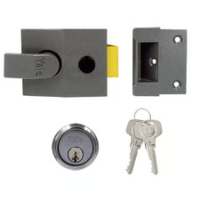 YALE 88 Non-Deadlocking Nightlatch Grey 60mm backset chrome rim cylinder 2 keys