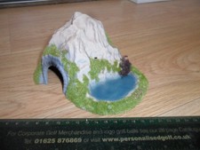 Curved Plastic Tunnel for N Gauge Model Railway Train Sets