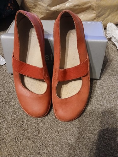Clarks active air leather mary - clarks,