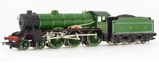 Hornby R053  B17 2862 Manchester United In LNER Apple Green Un Boxed
