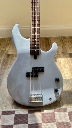 Yamaha bb300 bass primer - bb300,