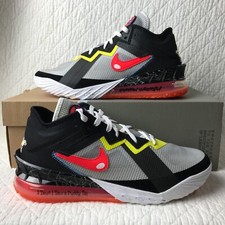 Nike LeBron XVIII Low Shoes