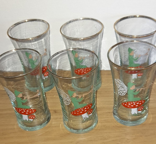 Set six vintage drinking - of,