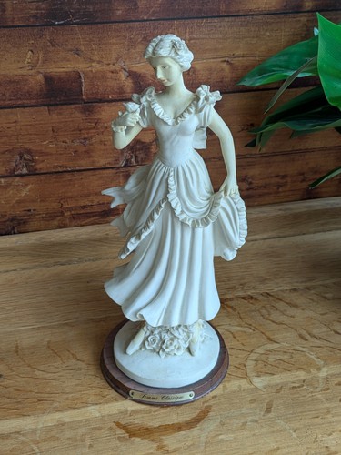 Italian figurine femme - italian, "femme