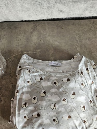Counting sheep pyjamas - sheep,