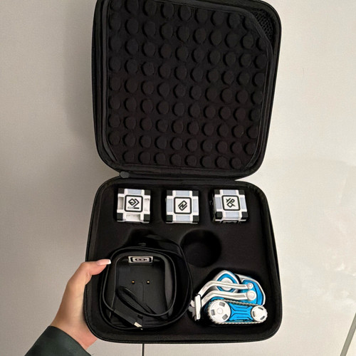 Anki cozmo carrying - cozmo, case