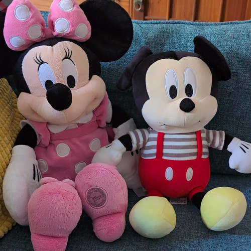 Disney store minnie mouse - disney,