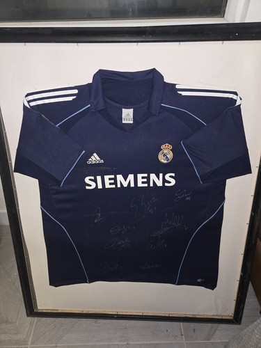 Signed 2004 real madrid - 2004/05,