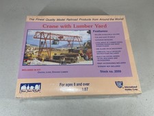 IHC HO Crane With Lumber Yard