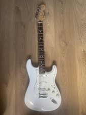 Mexican Fender Stratocaster Polar White Seymour Duncan Hotrail