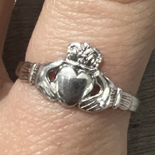 925 sterling silver claddagh - 925,