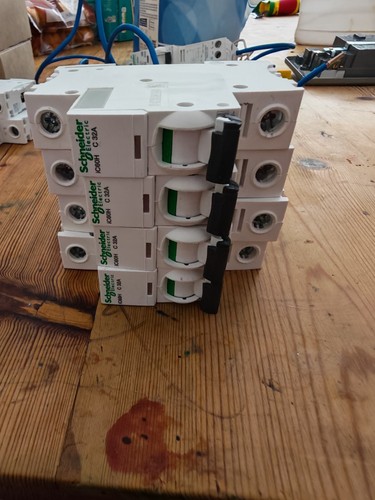 Schneider c32 mcb 32a - schneider,