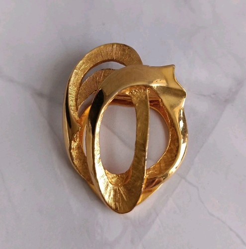 Vintage textured gold - textured,