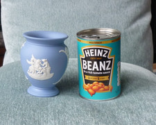 Small Wedgewood Urn Vase – light blue matt finish