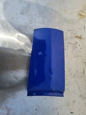 Rear centre fairing join panel