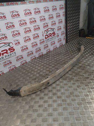 Mercedes e220 front crash - front, bar