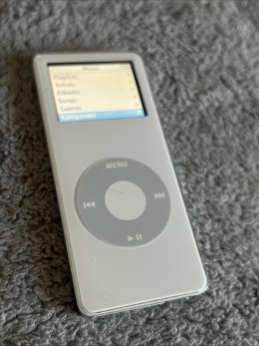 Apple ipod nano 1st - apple,