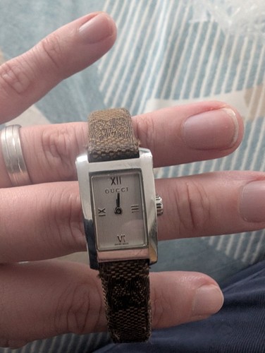 Ladies classic watch - -, gucci