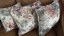 Set of 4 Vintage Style Floral