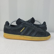 UK 9 - adidas Originals