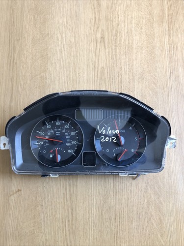 Volvo s40 v50 c30 speedometer - volvo,